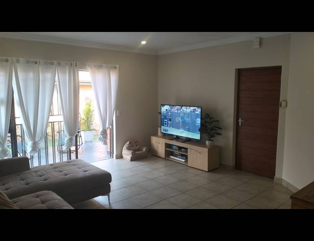 3 BEDROOM SECTIONAL TITLE FOR SALE IN EQUESTRIA